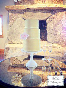 gold wedding cake Austin